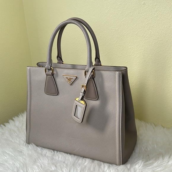 💯Authentic PRADA Saffiano Leather Medium Top Handle Tote Bag🍀 - Picture 5 of 17